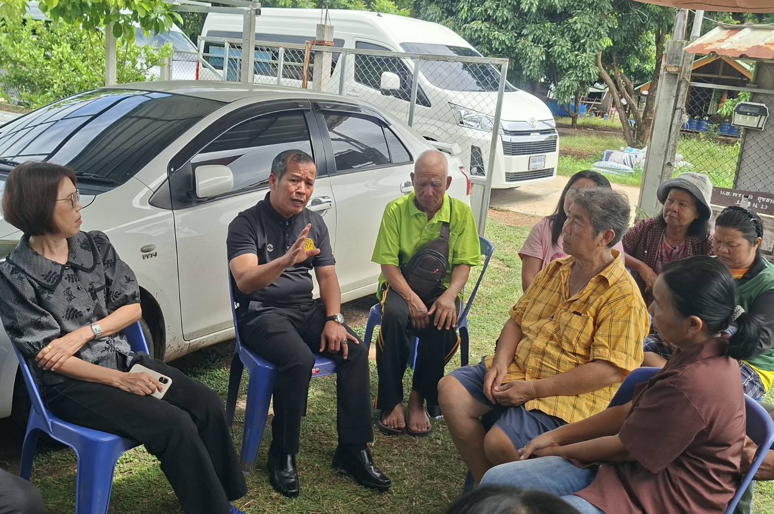 title - ผู้ตรวจราชการ ส.ป.ก. ลงพื้นที่ตรวจเยี่ยมเกษตรกรกลุ่มวิสาหกิจชุมชนพืชผักอินทรีย์และผลิตภัณฑ์แปรรูปทุ่งขนานในนิคมเศรษฐกิจพอเพียง ในเขตปฏิรูปที่ดินจังหวัดจันทบุรี